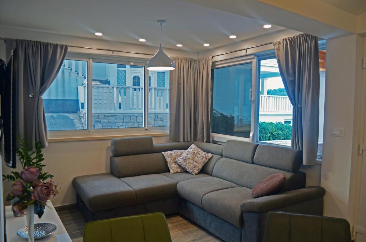 Apartments Rina - Kneze Račišće Kültér fotó