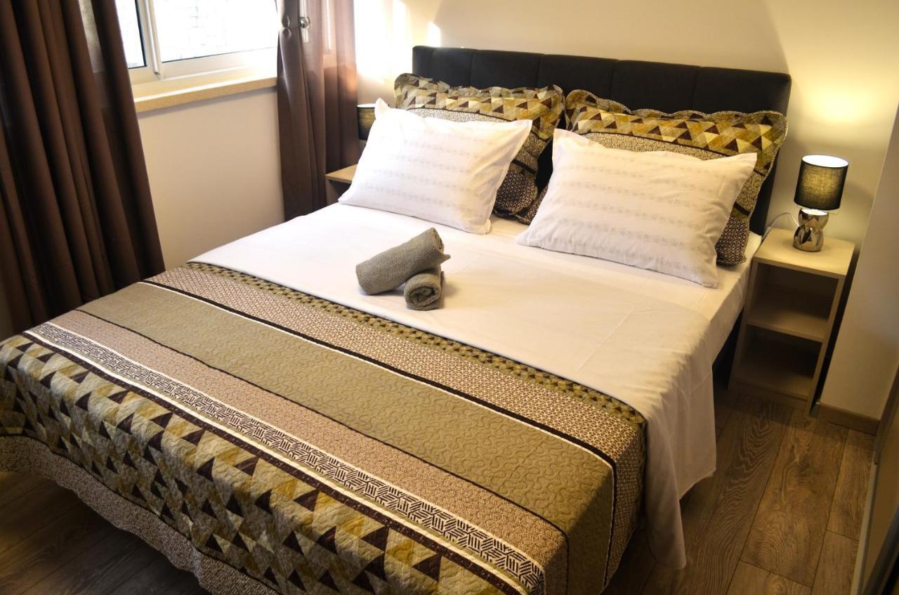 Apartments Rina - Kneze Račišće Kültér fotó