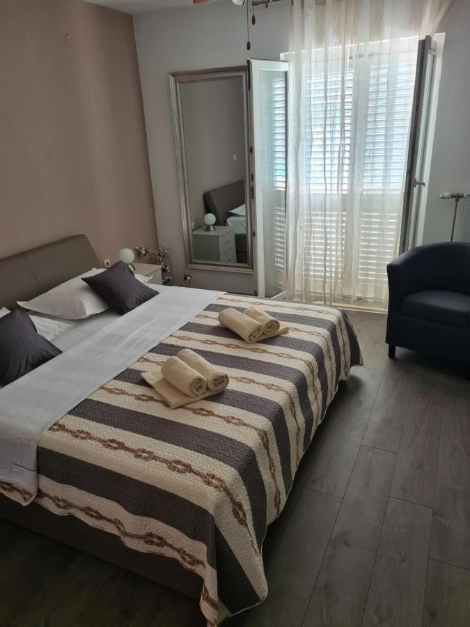Apartments Rina - Kneze Račišće Szoba fotó